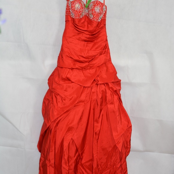 Rouched Red Sequined Beaded Dress SZ 10 NWT - Picture 4 of 15